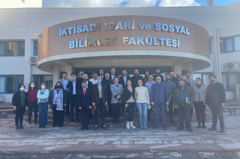 FAKÜLTEMİZ 2021-2022 BAHAR DÖNEMİ AKADEMİK KURUL TOPLANTISI YAPILDI